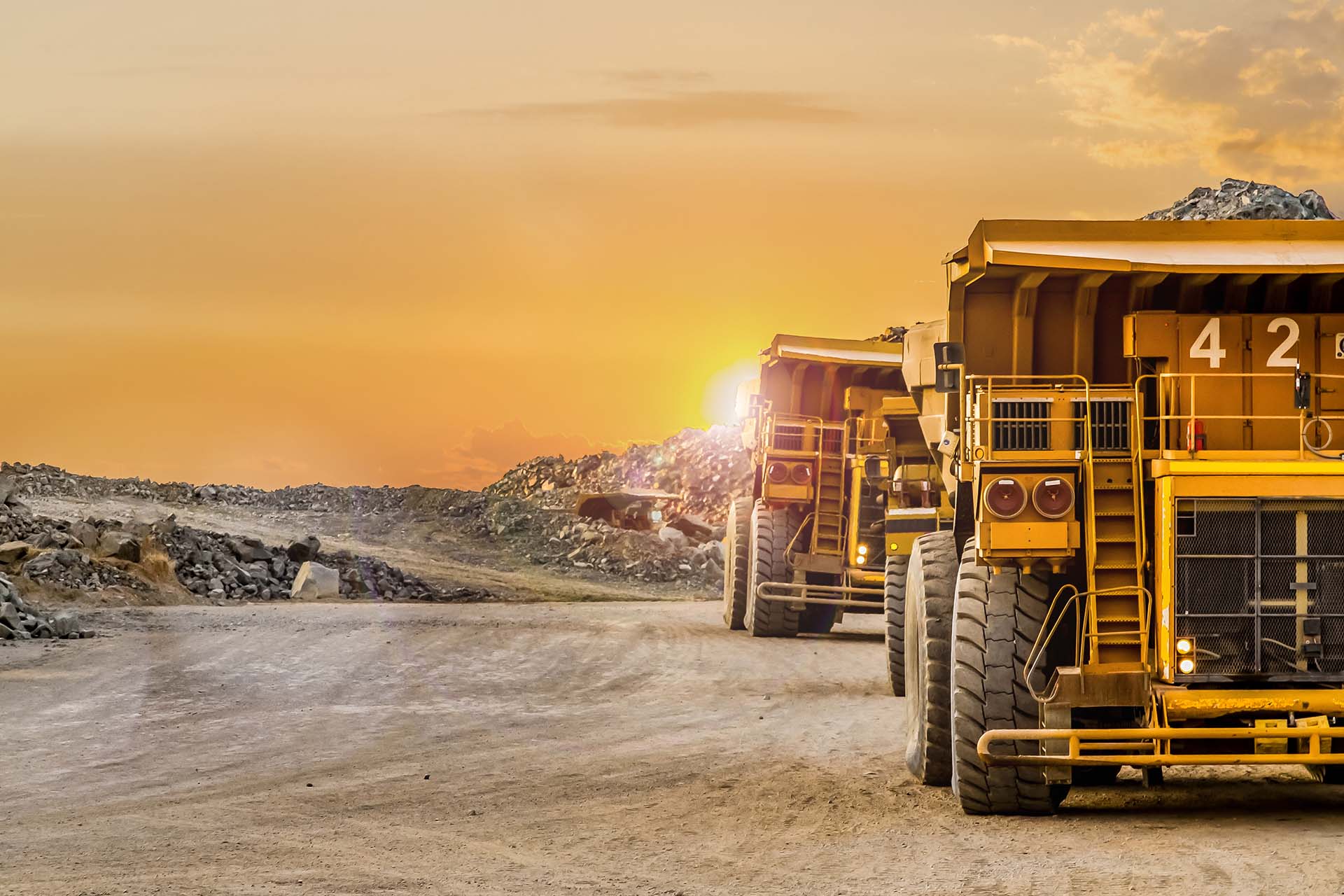 FuelRxTrucksMining